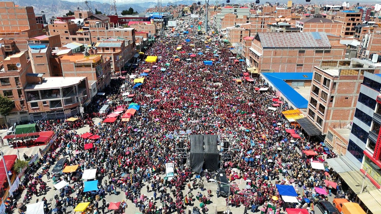 Analista Alejo alerta que el cabildo de El Alto expresa descontento social